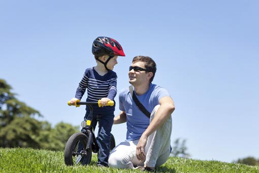 Protéger son enfant à vélo et en rollers
