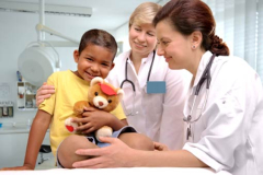 Comment fonctionne un service hospitalier de pédiatrie ?