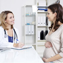 femme enceinte chez son médecin